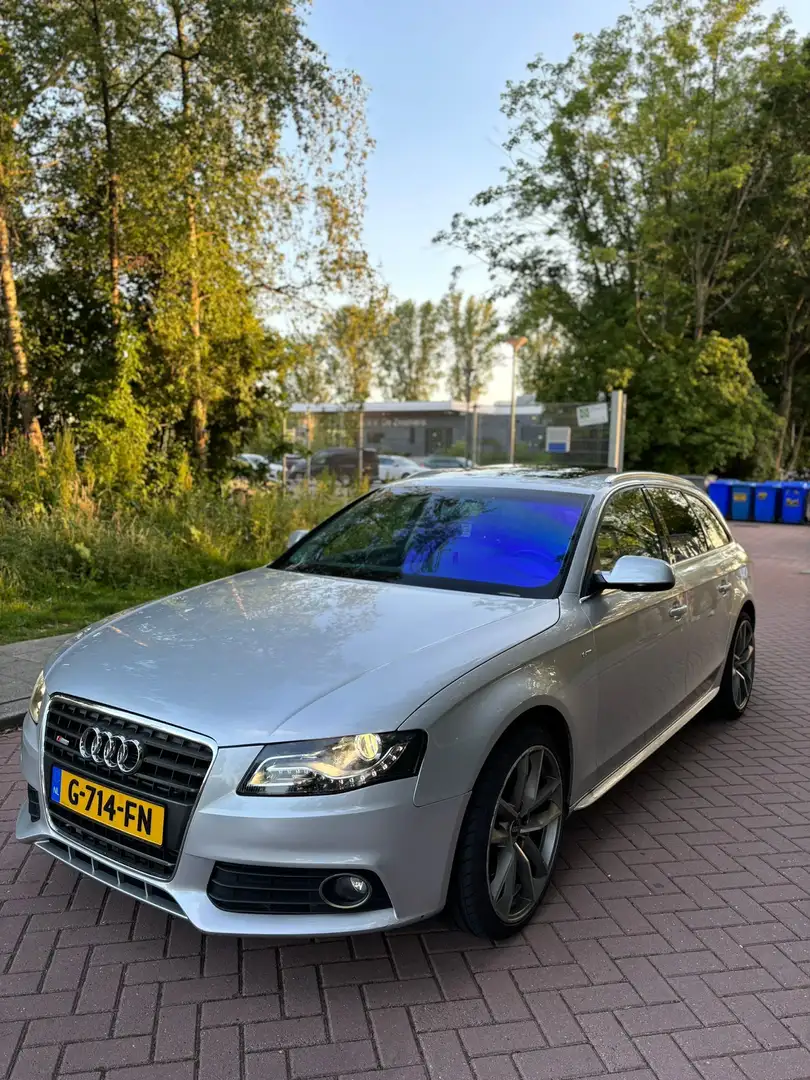 Audi A4 2.0 TFSI q. Pro L. S Grijs - 1