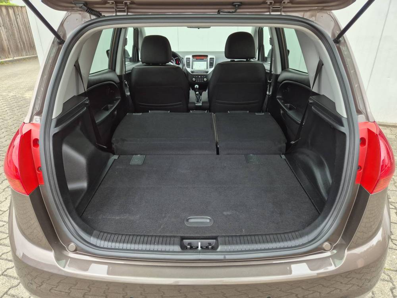 Kia Venga 1.6 (125 PS) Dream-Team Navi — photo 14
