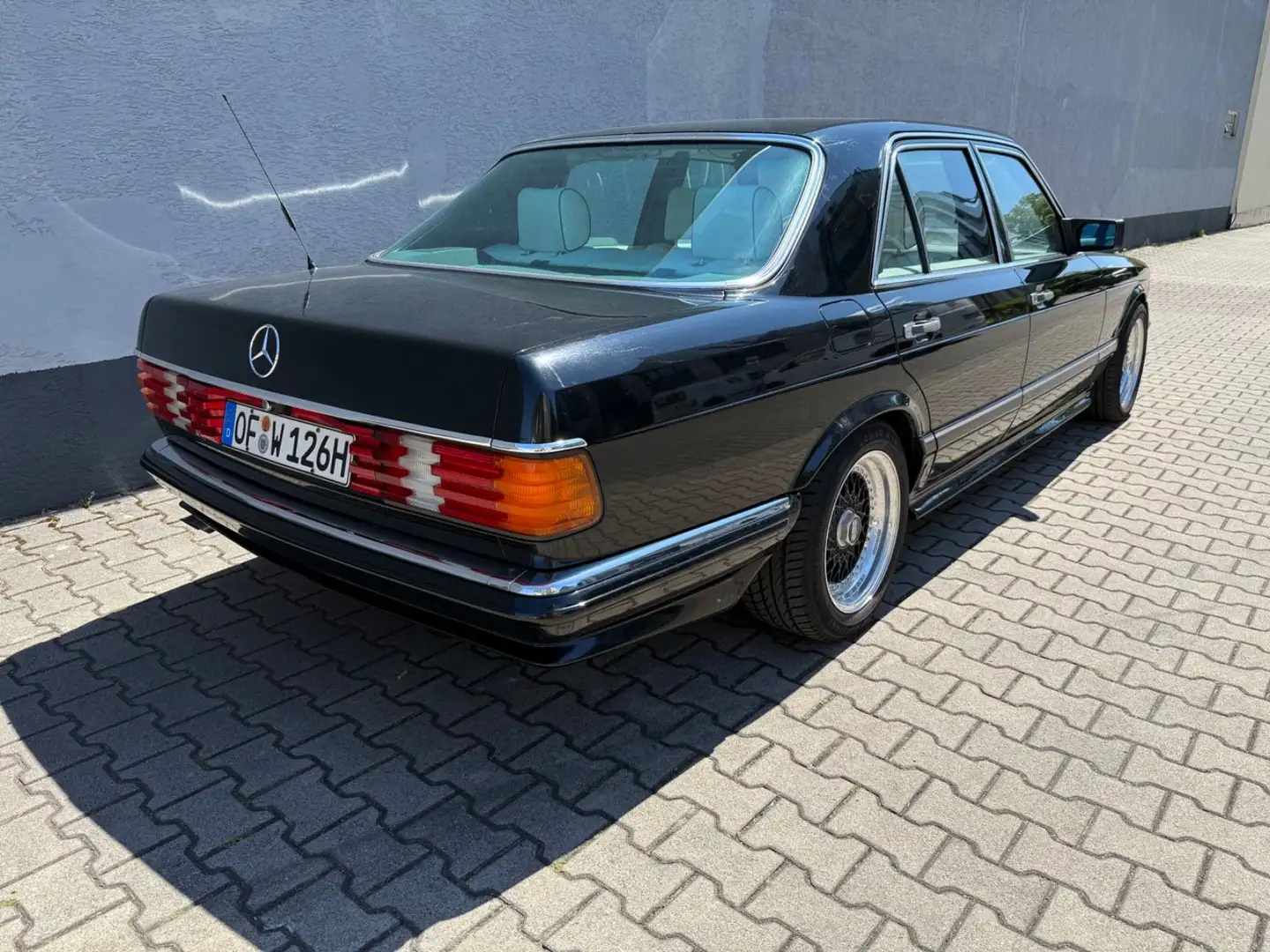 Mercedes-Benz 500 SE Negru - 2