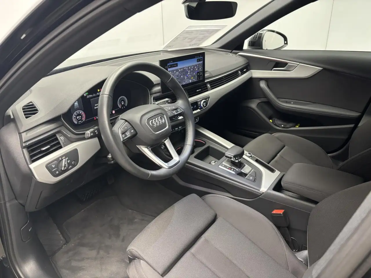 Audi A4 Avant 40 TFSI S line Standheizung Klima Navi 4