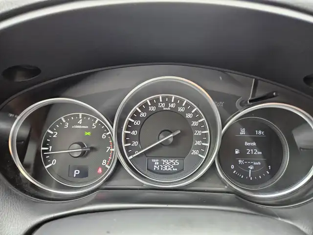Mazda CX-5 view 8