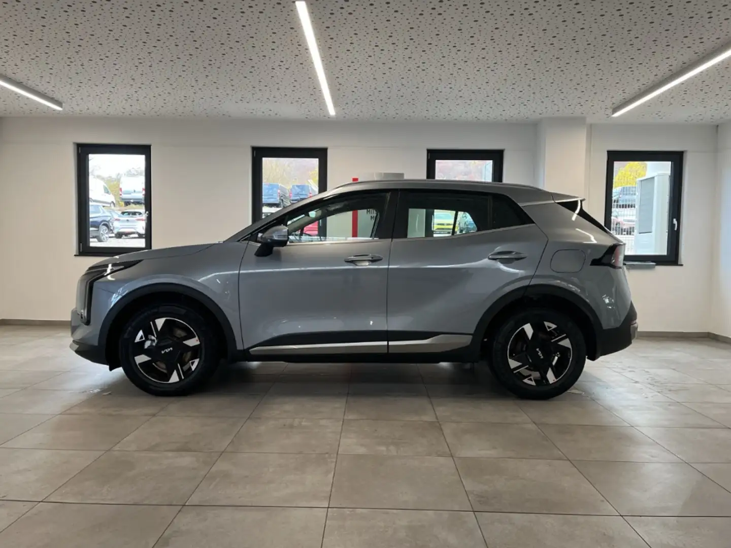 Kia Sportage 1.6 T-GDi Vision LED ACC PDC KAM NAVI SHZ Silber - 2