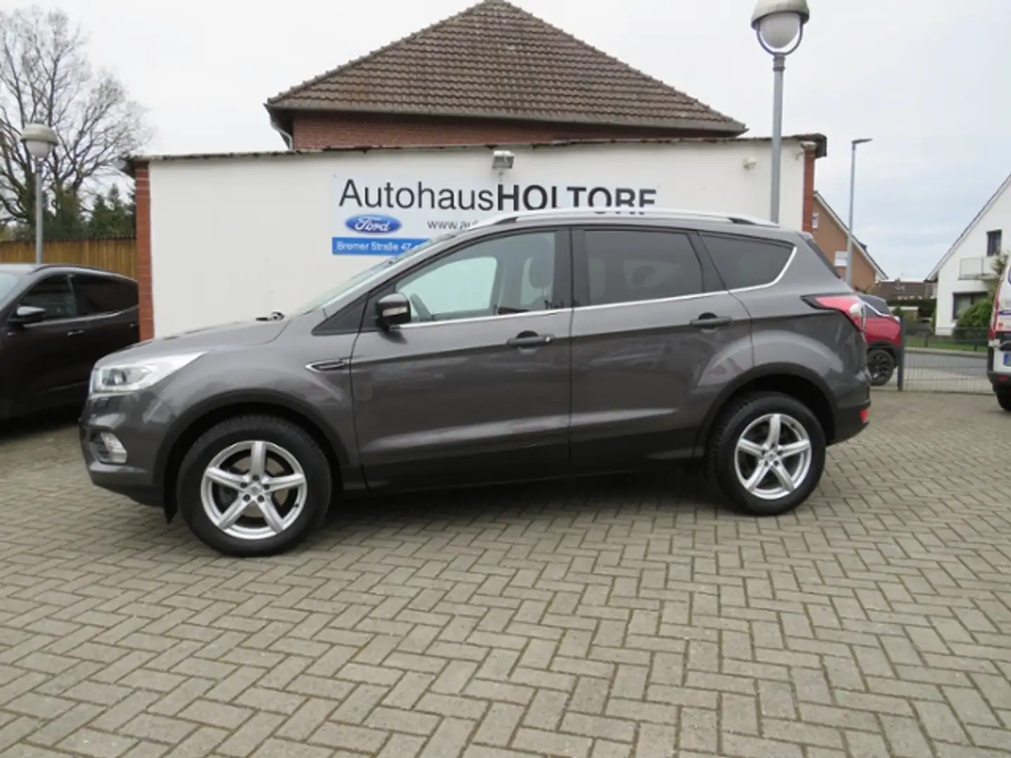 Ford Kuga 1.5 Cool&Connect KLIMA NAVI ALU Grau - 2