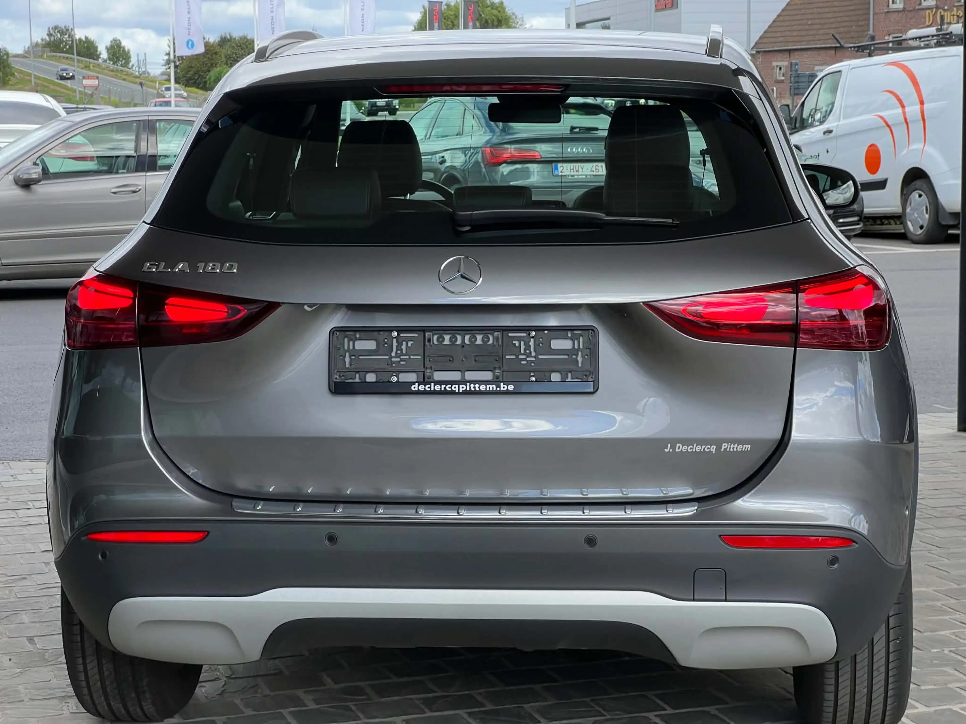 Mercedes-Benz GLA 180 2025 Automaat — photo 3