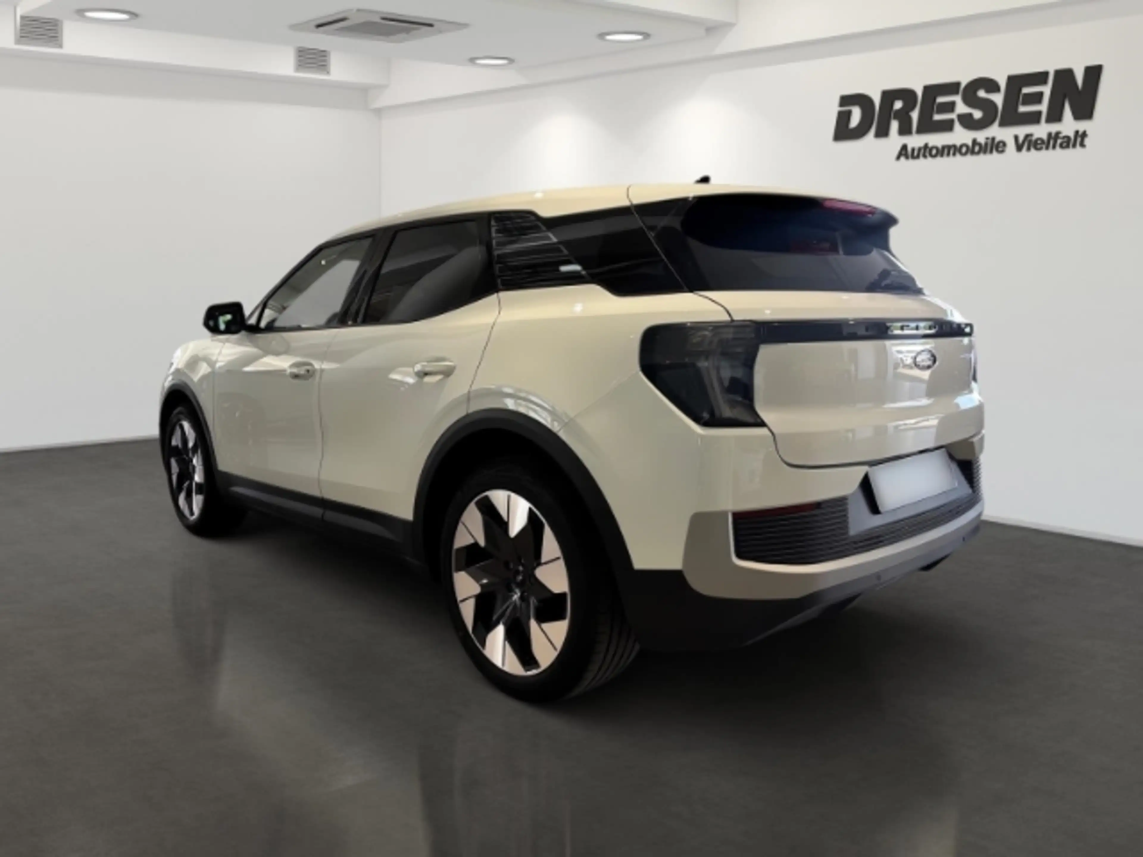 Ford Explorer Premium 52kWh *ERGO-SITZE*AHK*WÄRMEPUMPE* — photo 4