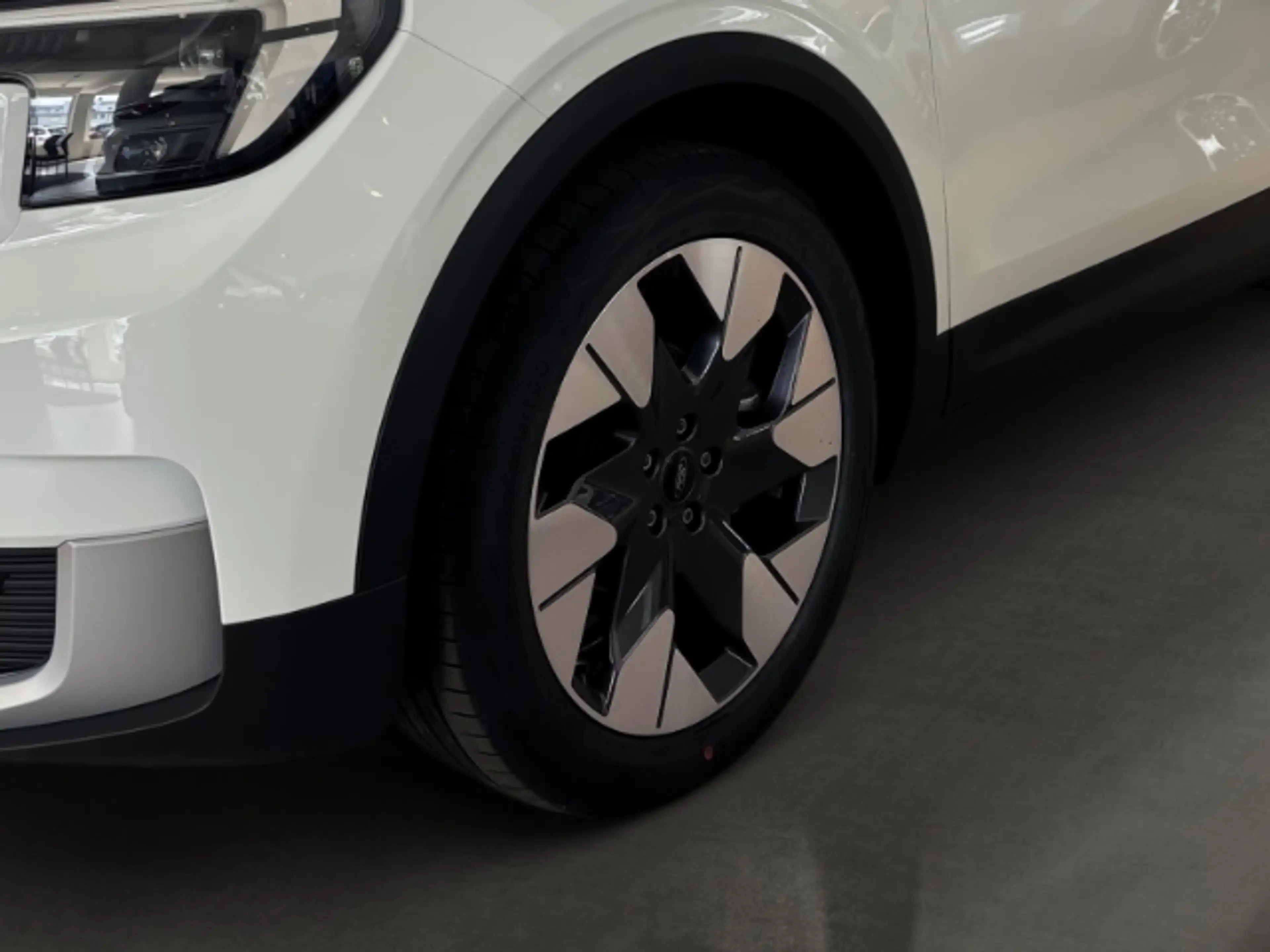 Ford Explorer Premium 52kWh *ERGO-SITZE*AHK*WÄRMEPUMPE* — photo 6
