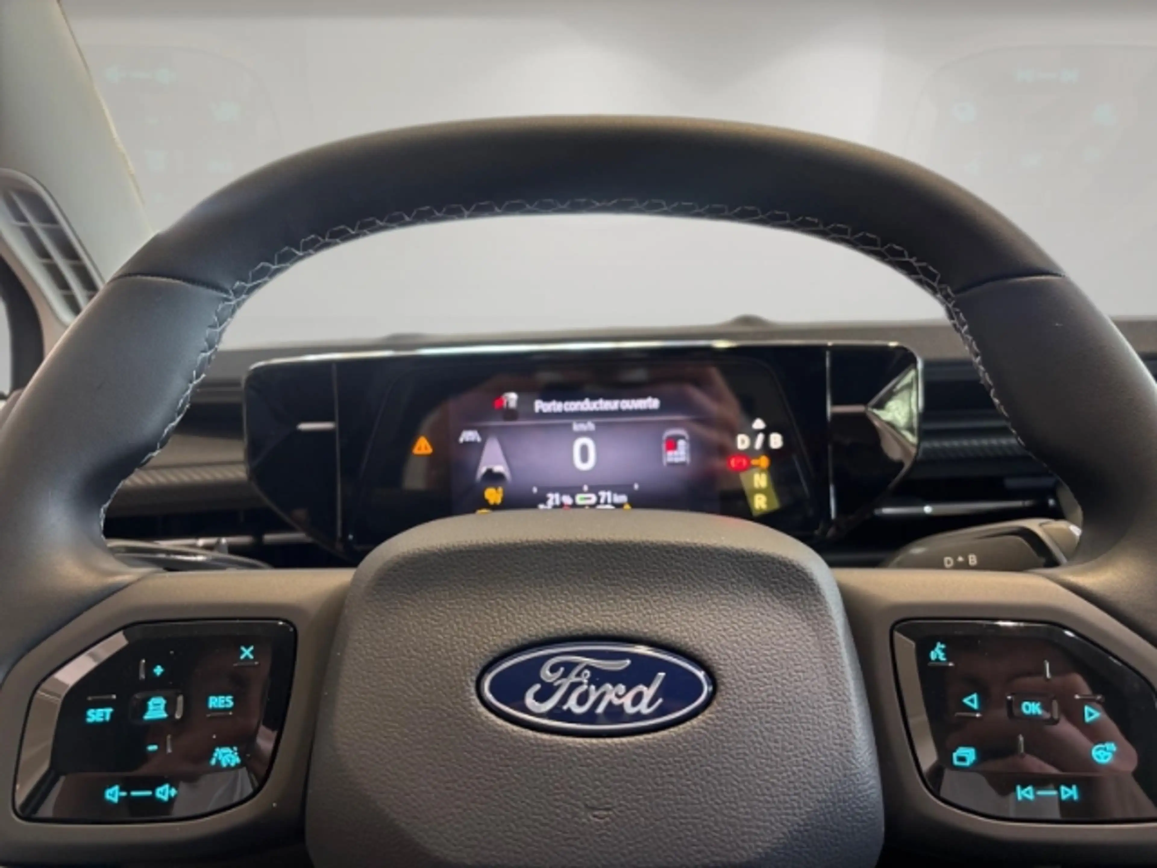 Ford Explorer Premium 52kWh *ERGO-SITZE*AHK*WÄRMEPUMPE* — photo 8