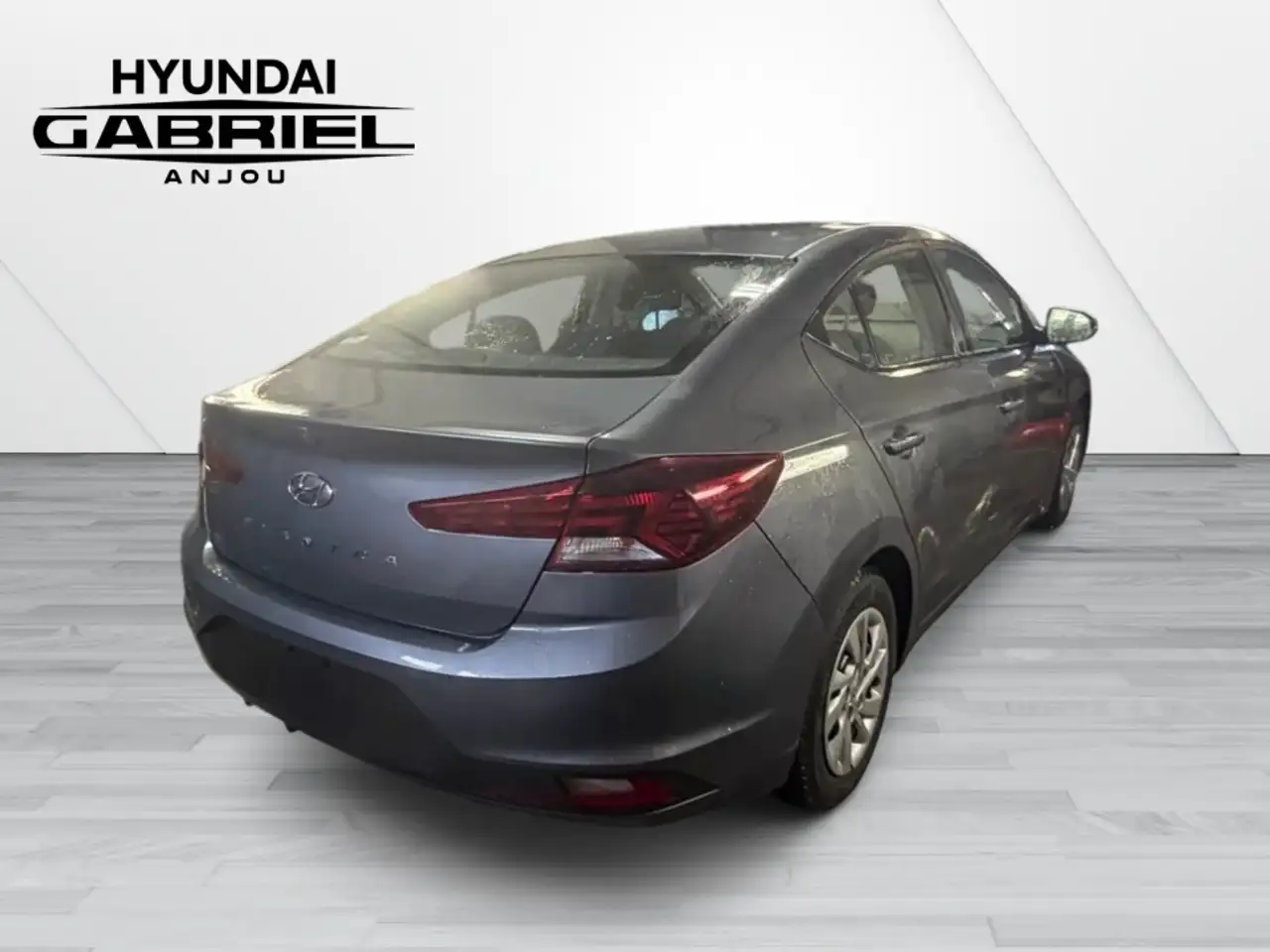Hyundai ELANTRA снимка Hyundai ELANTRA