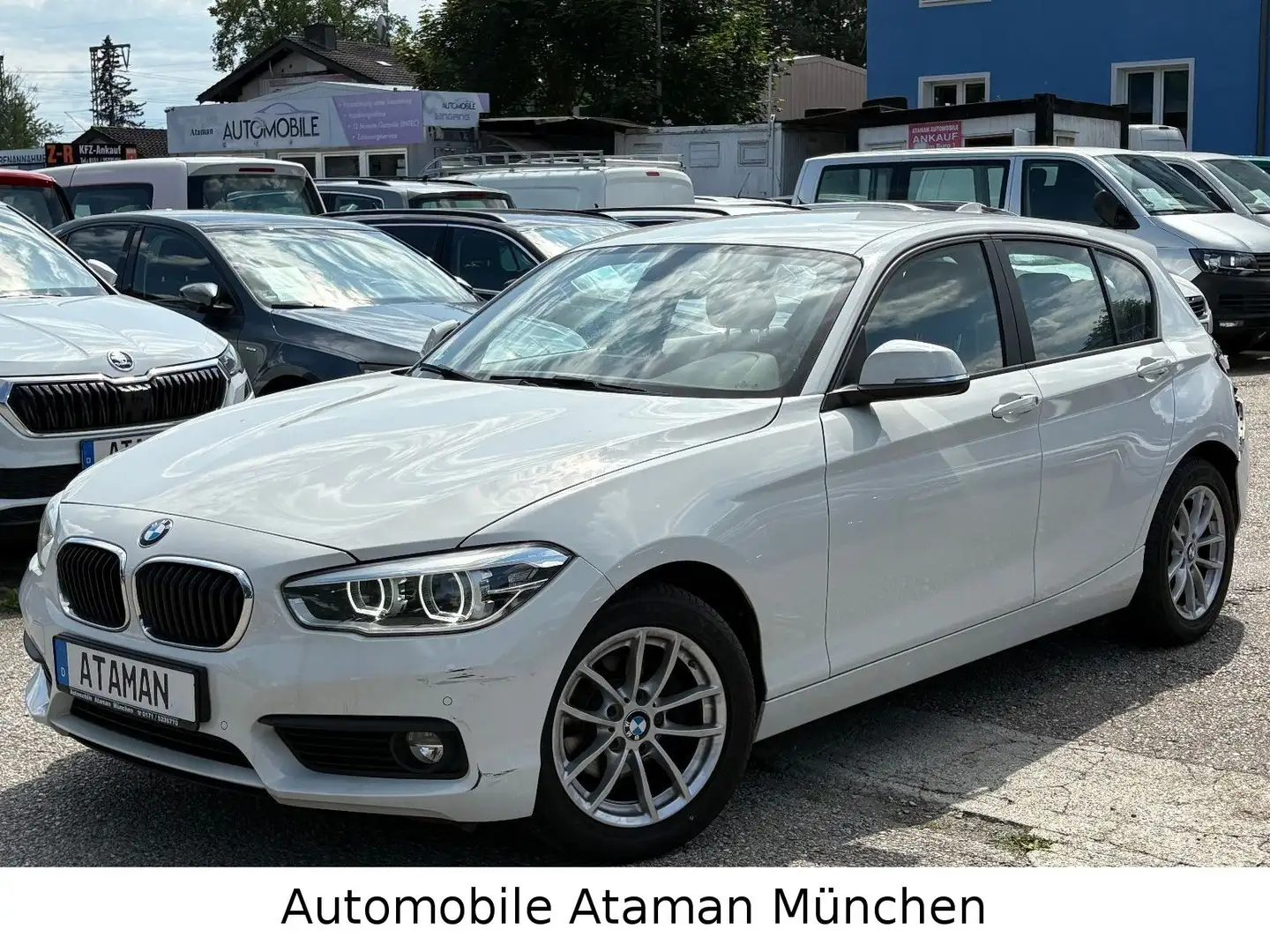 BMW 118 i Advantage Steptronic / Navi / LED / PDC Blanc - 1