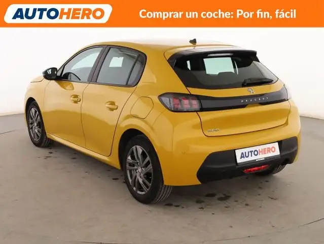 Peugeot 208 view 4