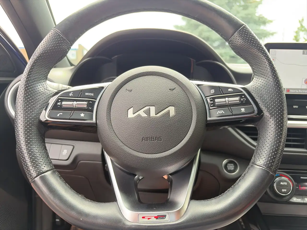 Kia Forte снимка Kia Forte