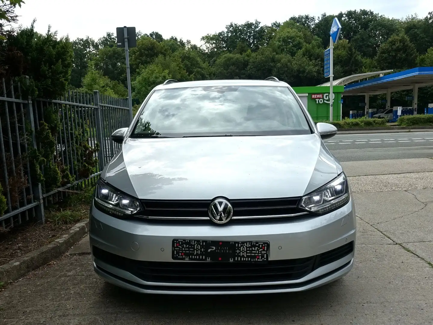 Volkswagen Touran 2.0 TDI DSG Comfortline*LED*NAVI Silber - 2