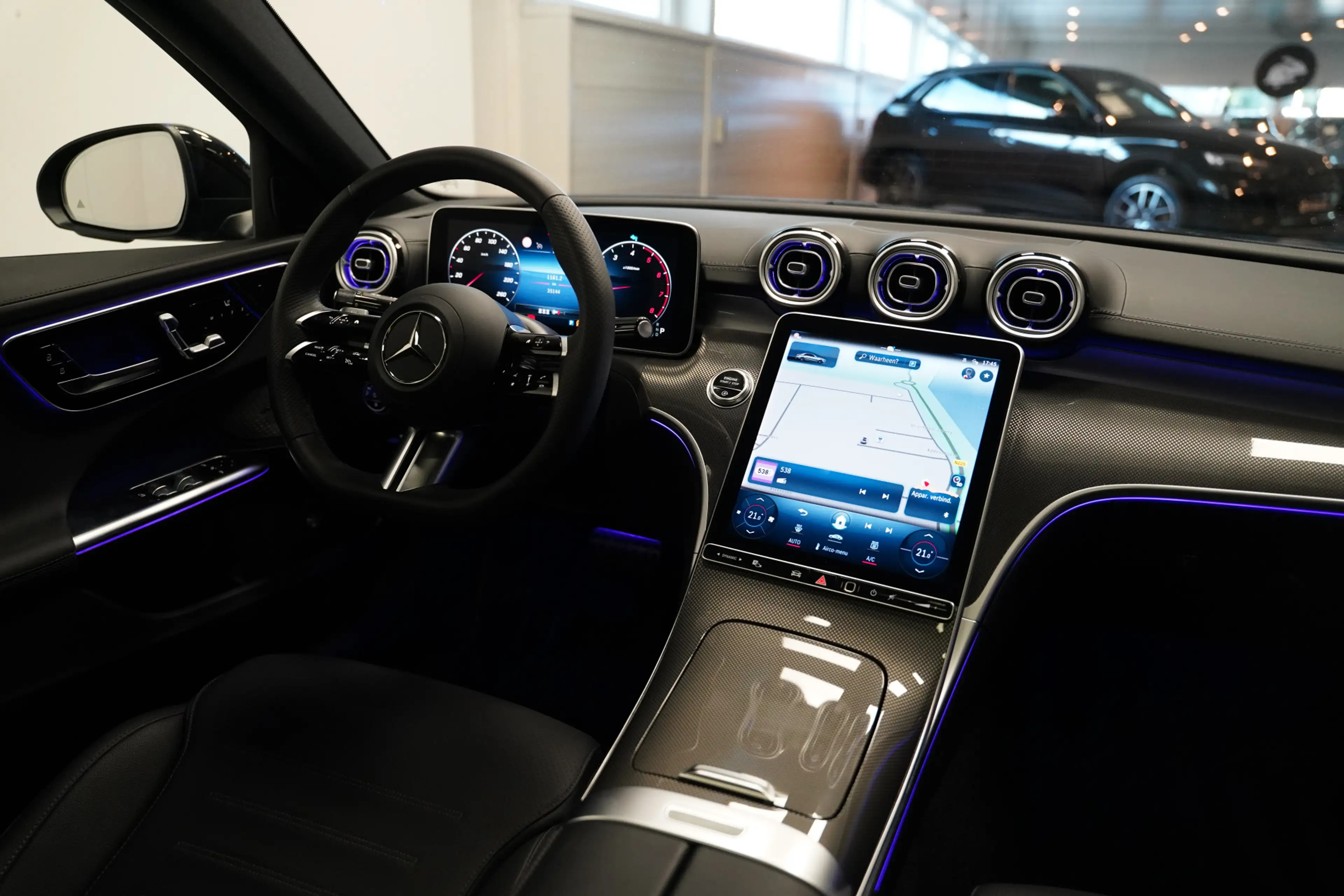 Mercedes-Benz C 180 AMG Line|Pano|Camera|Carplay — photo 7