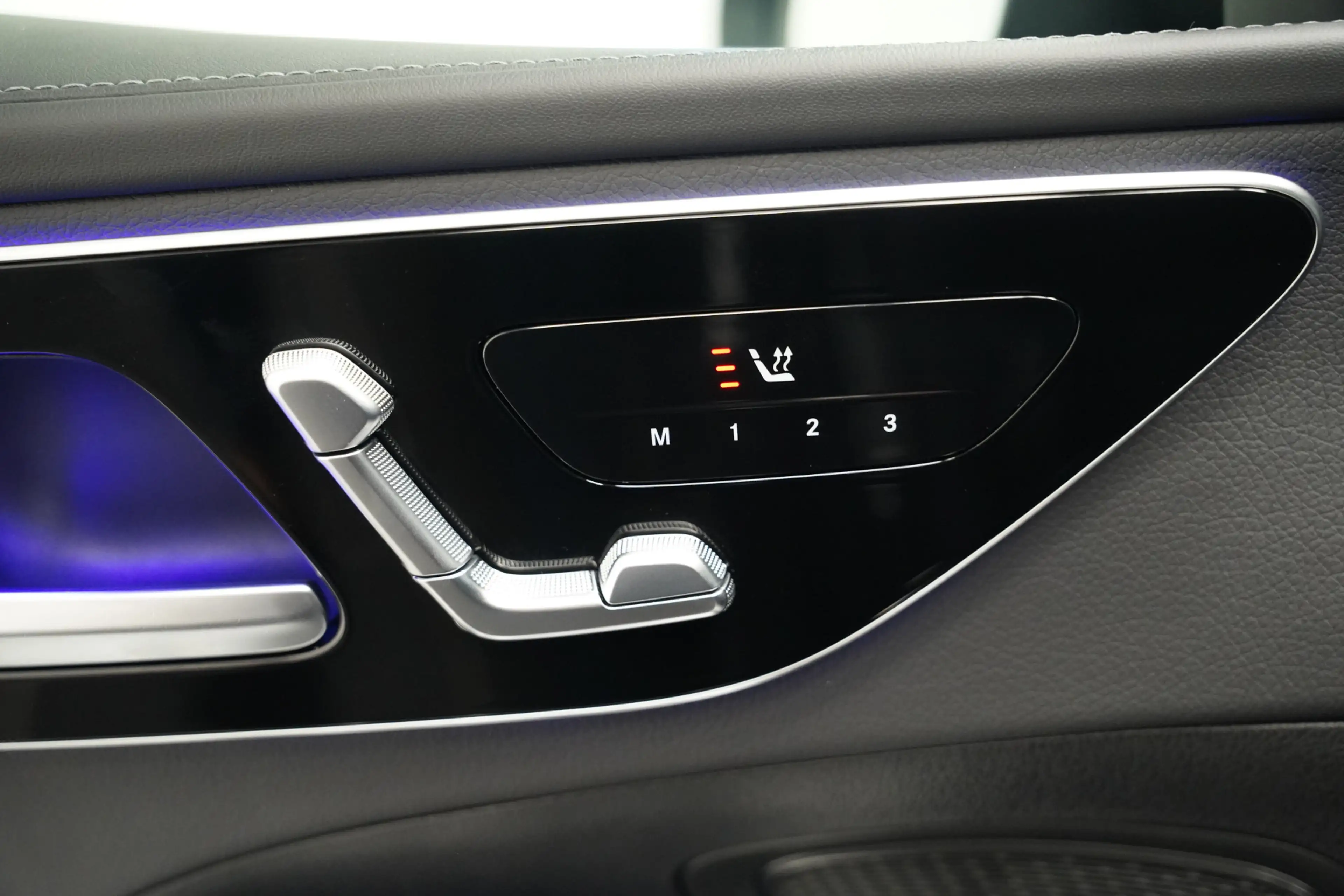 Mercedes-Benz C 180 AMG Line|Pano|Camera|Carplay — photo 8