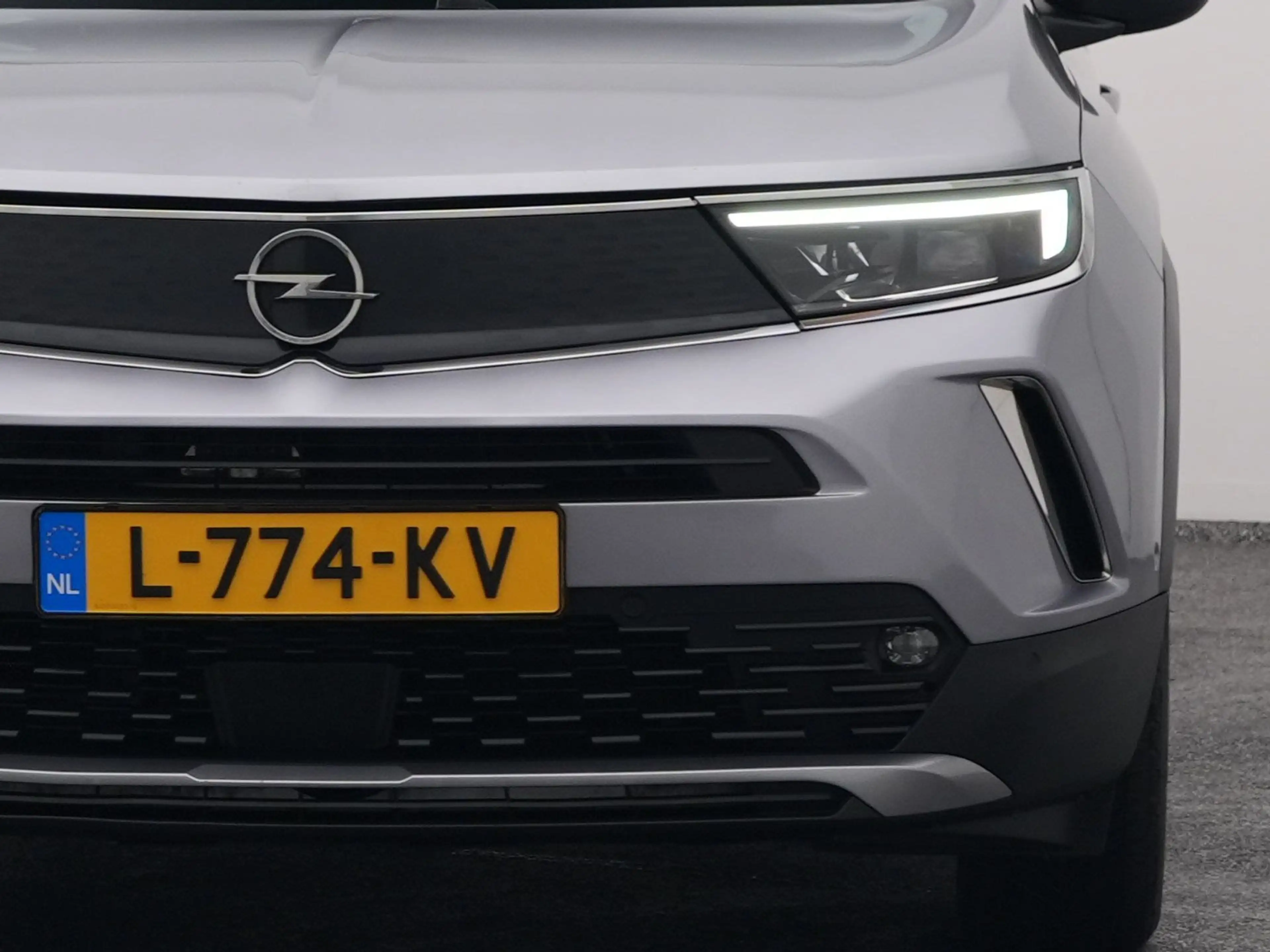 Opel Mokka-E Business Elegance 50-kWh 11kw bl. | NAVI — photo 20