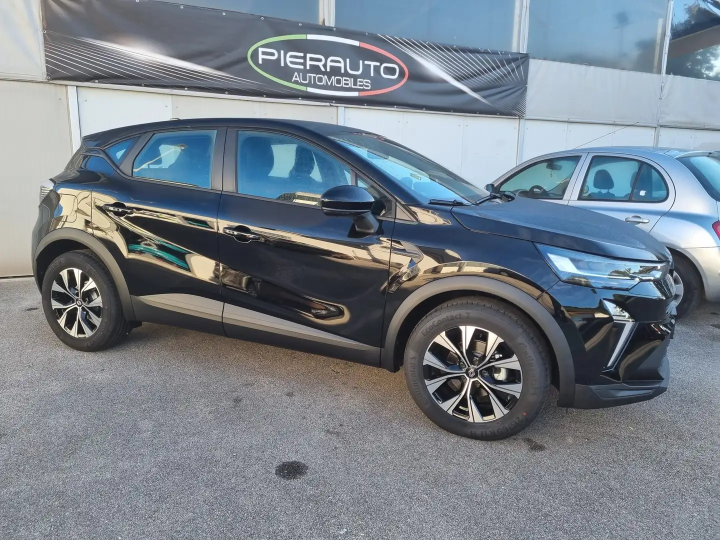 Renault Captur Captur 1.0 eco-g Evolution 100cv Zwart - 1