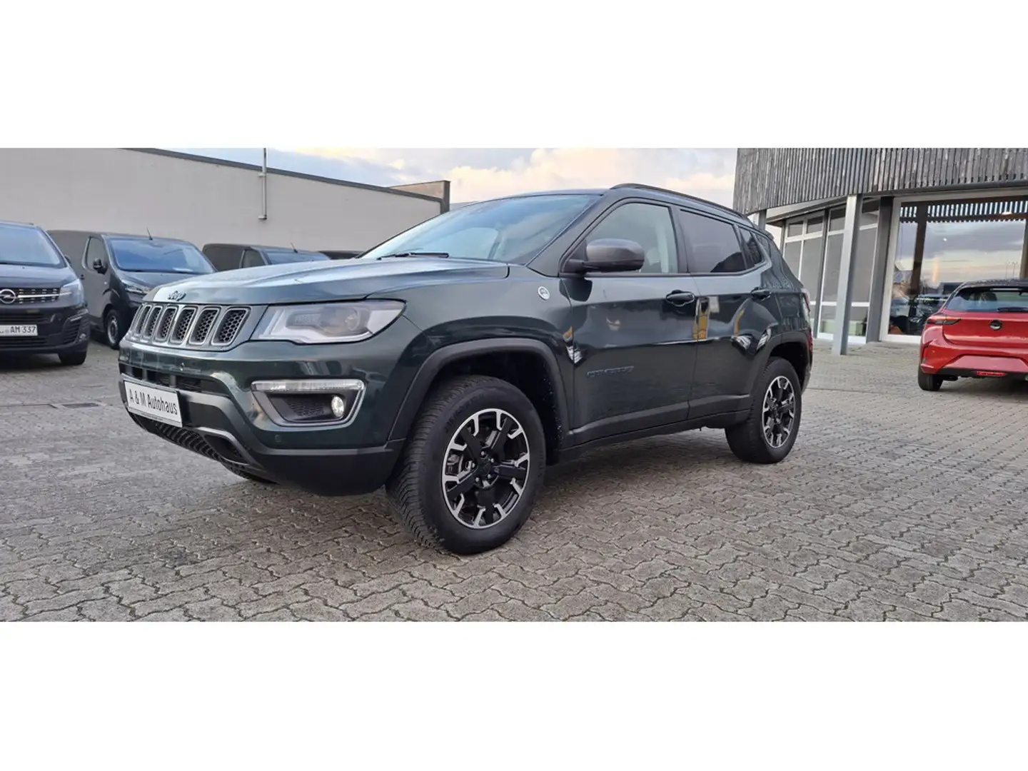 Jeep Compass 1.3 Trailhawk Plug-In Hybrid 4WD LED Verde - 1