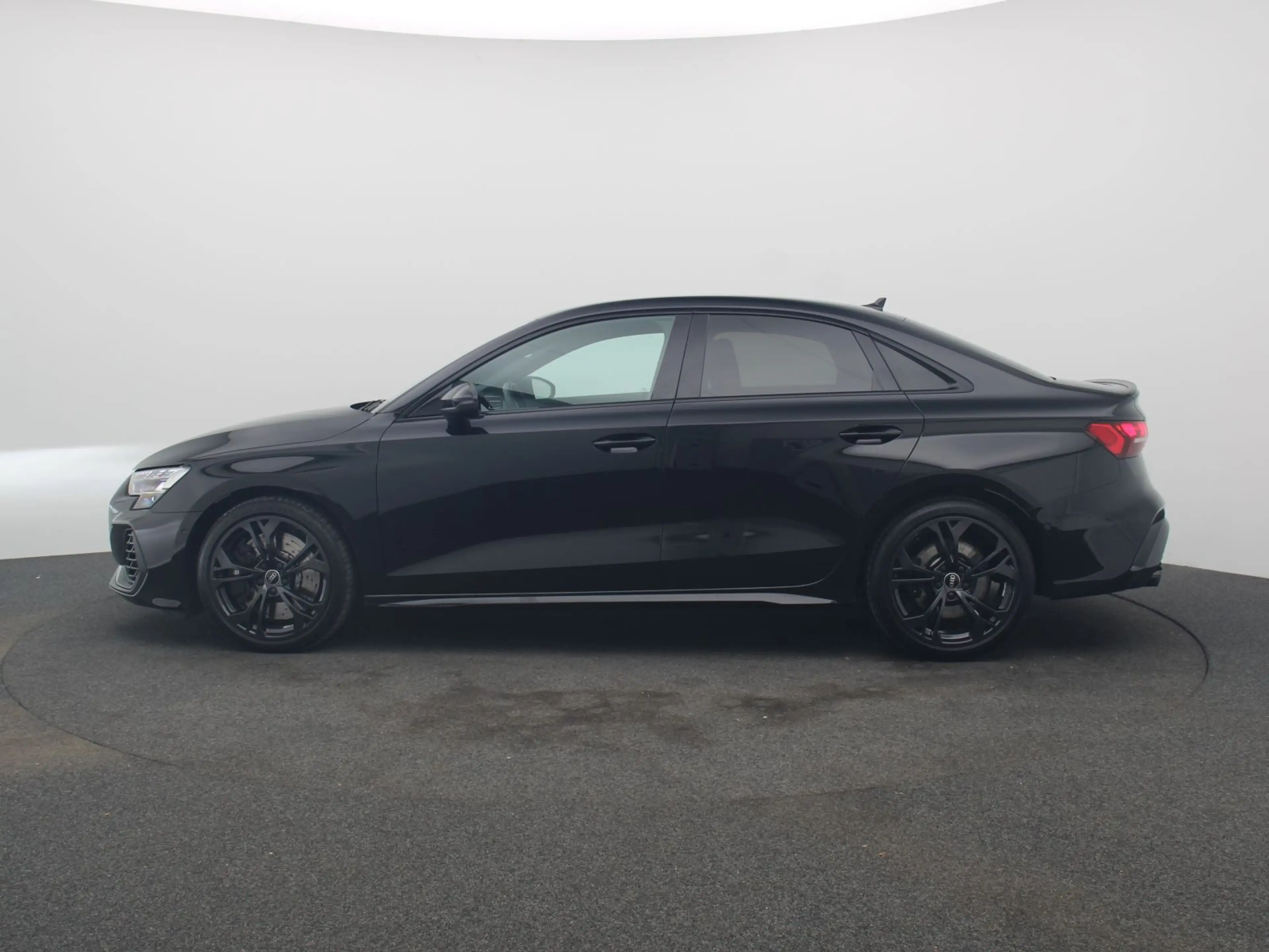 Audi S3 TFSI quattro S-tronic / Sonos, LED — photo 4