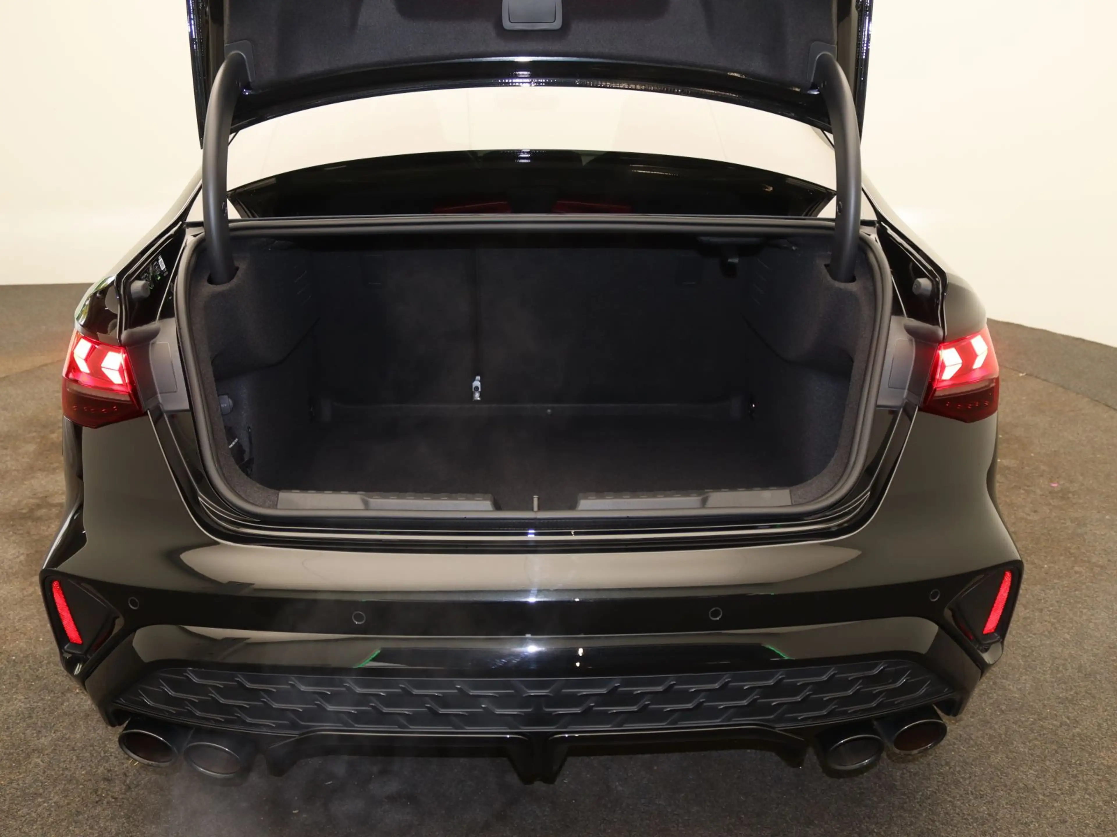 Audi S3 TFSI quattro S-tronic / Sonos, LED — photo 8