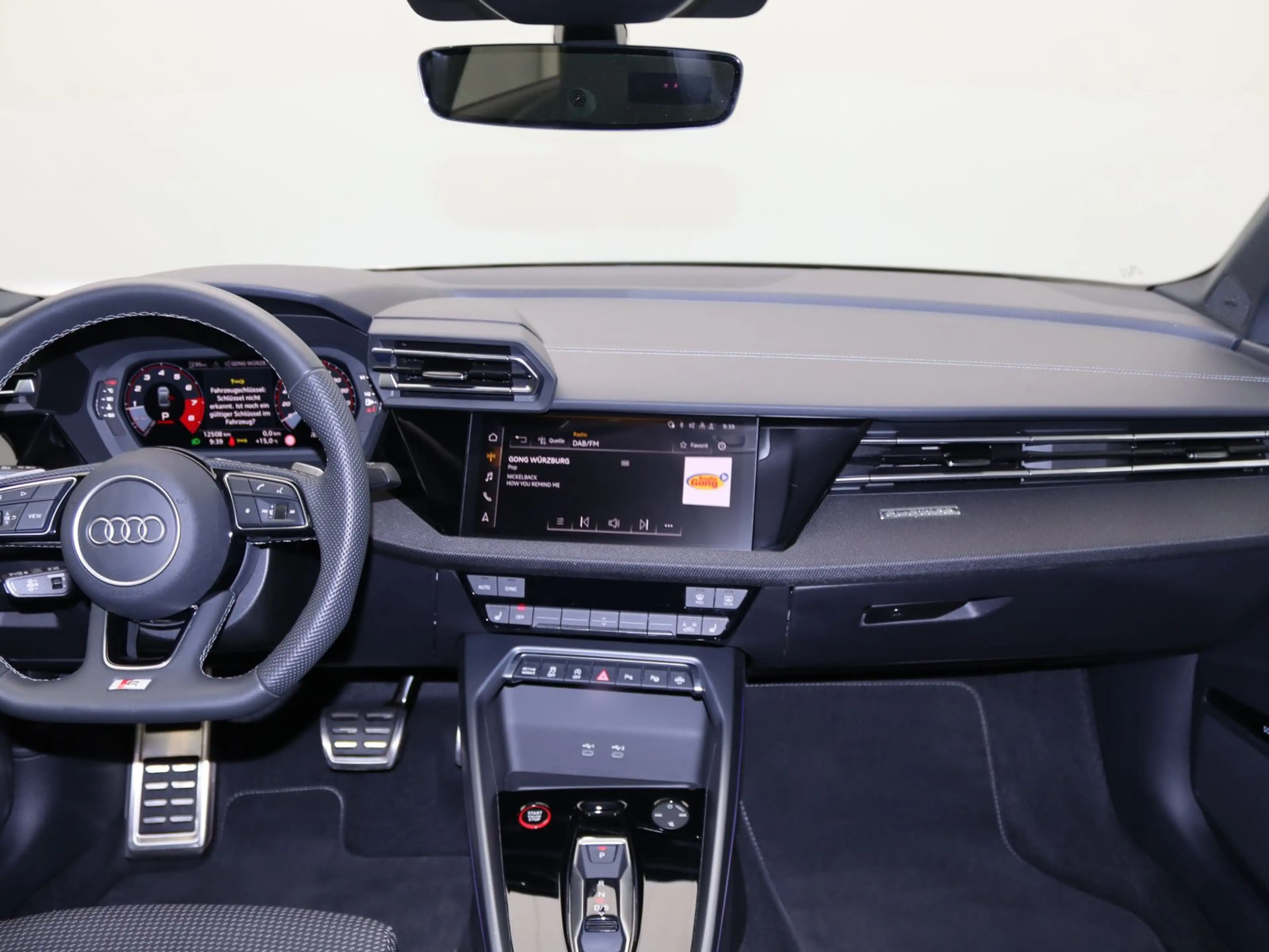 Audi S3 TFSI quattro S-tronic / Sonos, LED — photo 9