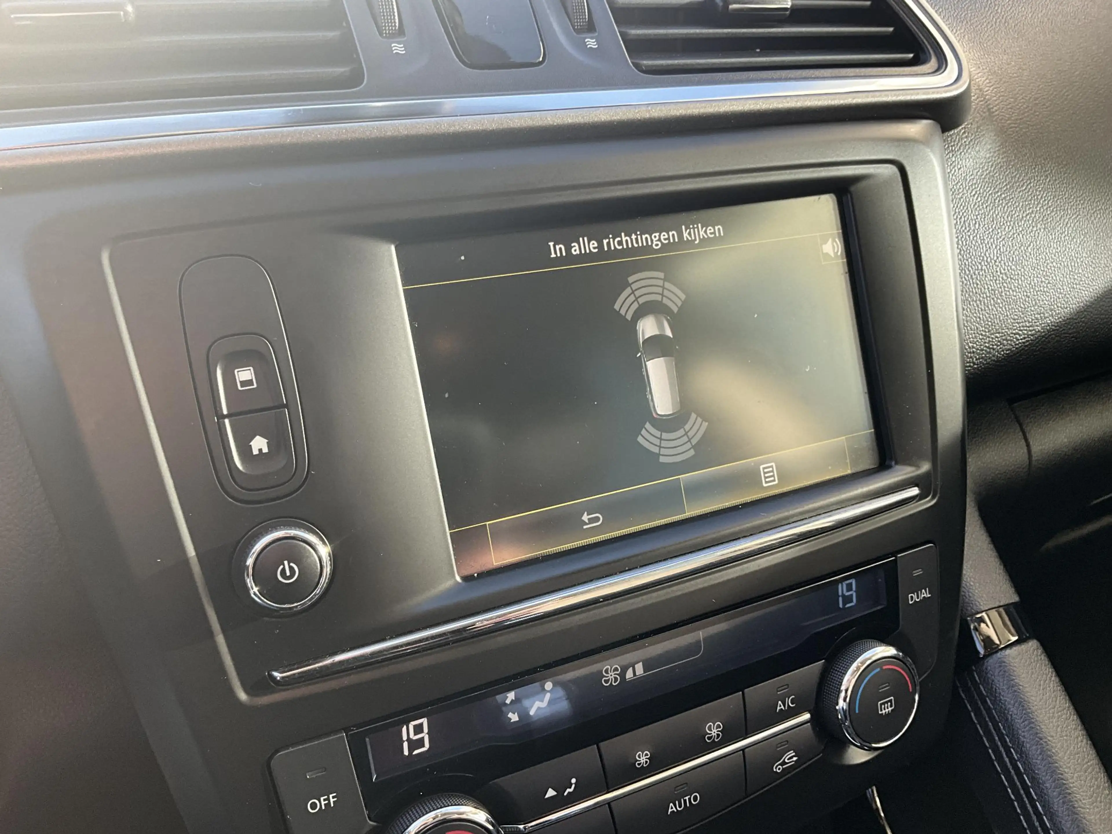 Renault Kadjar 1.2 TCe Bose — photo 13