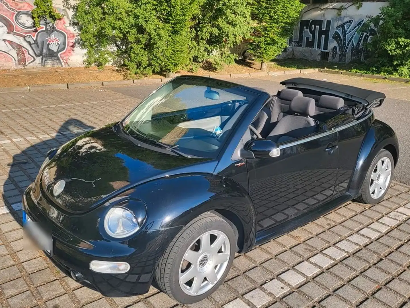 Volkswagen New Beetle Cabrio TDI Diesel 3.Hand schwarz Navi Alarm Schwarz - 1