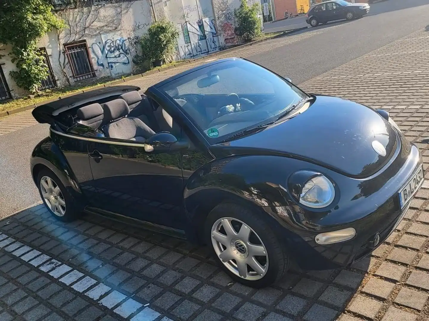 Volkswagen New Beetle Cabrio TDI Diesel 3.Hand schwarz Navi Alarm Schwarz - 2