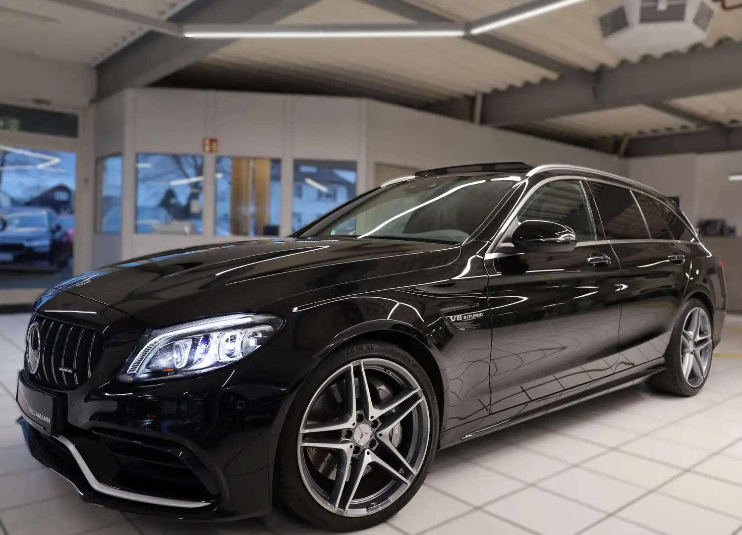 Mercedes-Benz C 63 AMG T 4.0 V8*Performance*Pano*High End* 19 Schwarz - 1