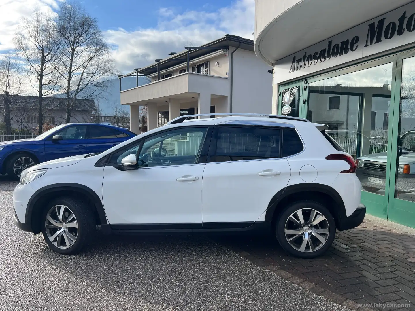 Peugeot 2008 BlueHDi 120 S&S Allure Bianco - 2