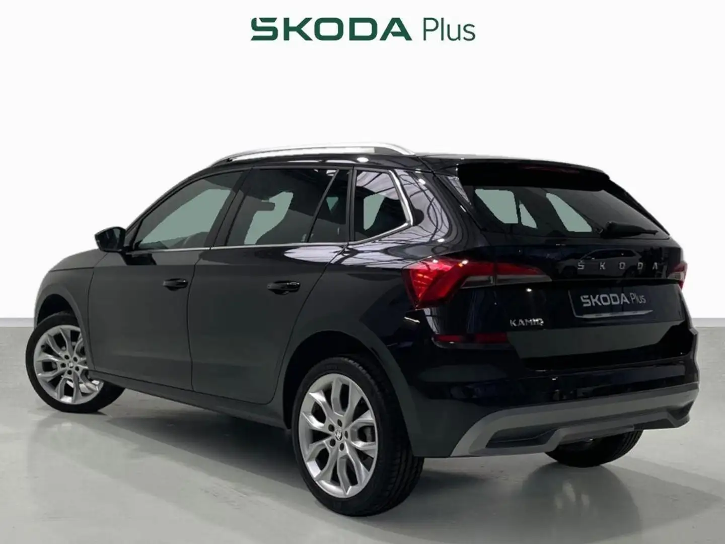 Skoda Kamiq 1.0 TSI Sport 81kW DSG Negro - 2