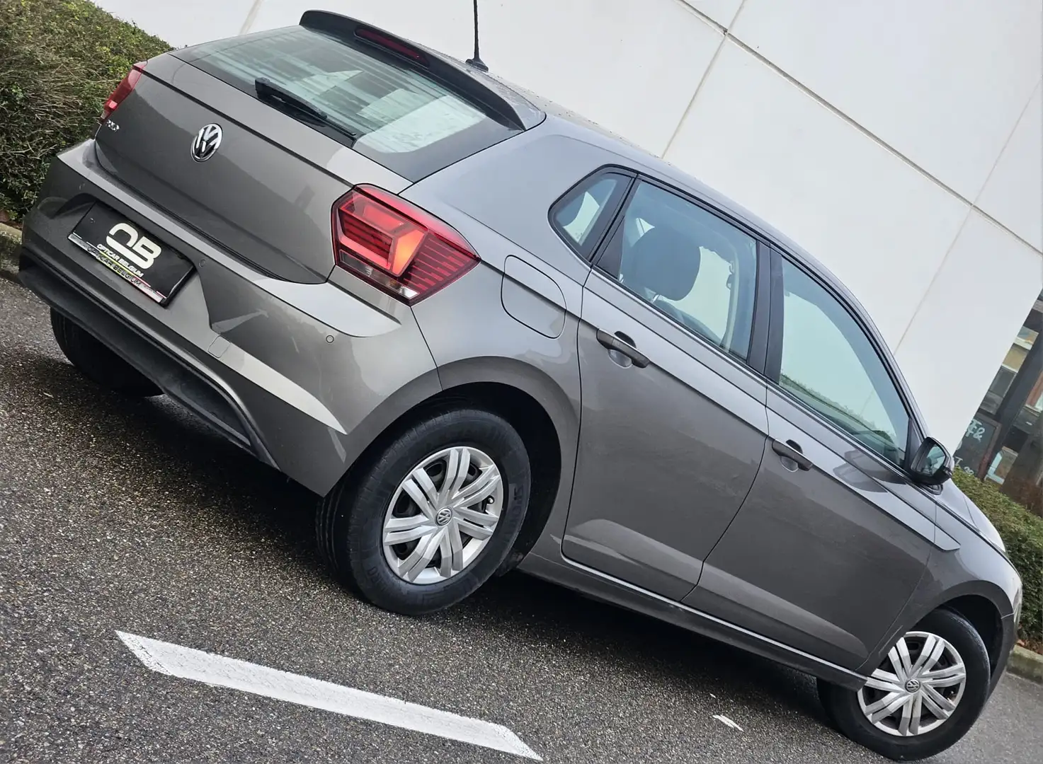 Volkswagen Polo *** 1.0 i - GPS - PDC - Airco - Garantie *** Grijs - 2
