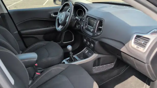 Jeep Compass view 10