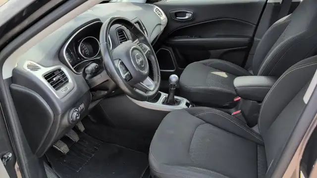 Jeep Compass view 8