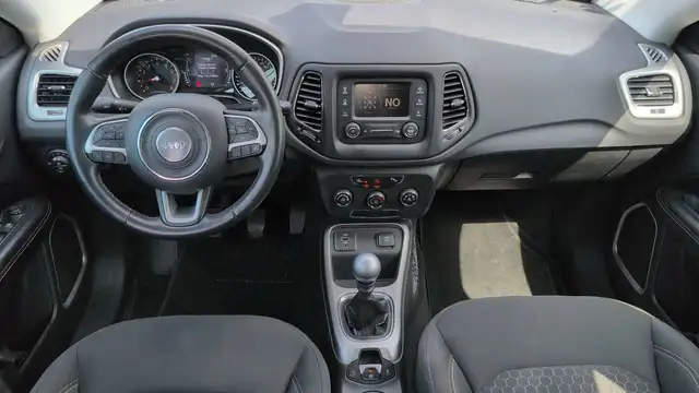 Jeep Compass view 11