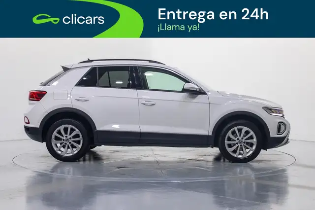 Volkswagen T-Roc view 7