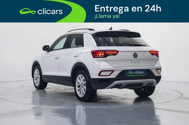 Volkswagen T-Roc view 9