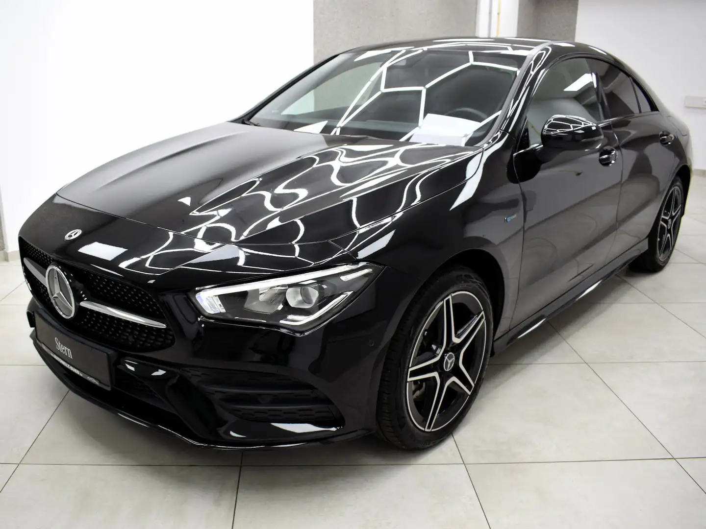 Mercedes-Benz CLA 250 e AMG Sport Edition 2021 Night LED Bur Ambient Noir - 2