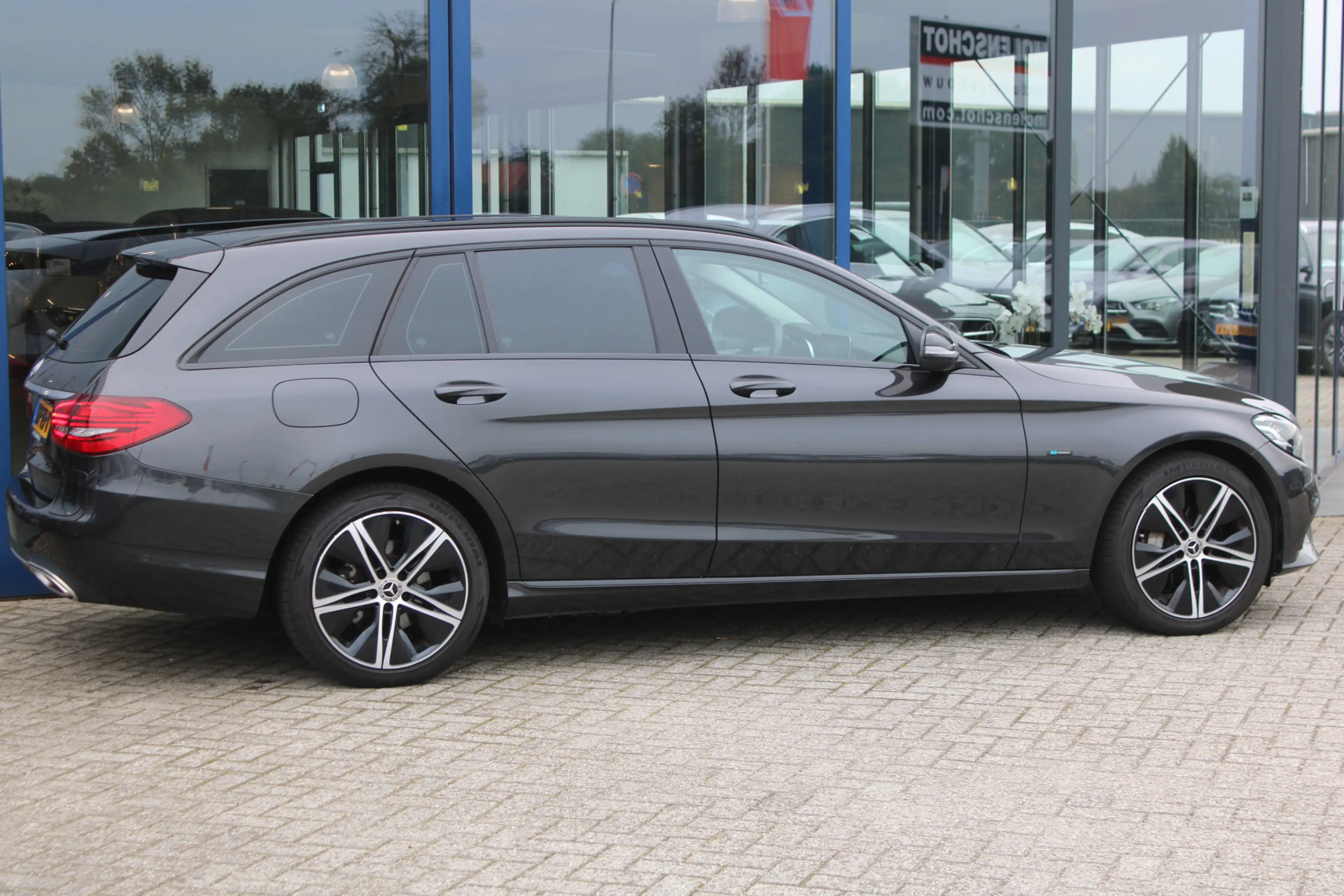 Mercedes-Benz C 300 Estate 300e Avantgarde NIGHT PAKKET DISTRONIC CAME — photo 4