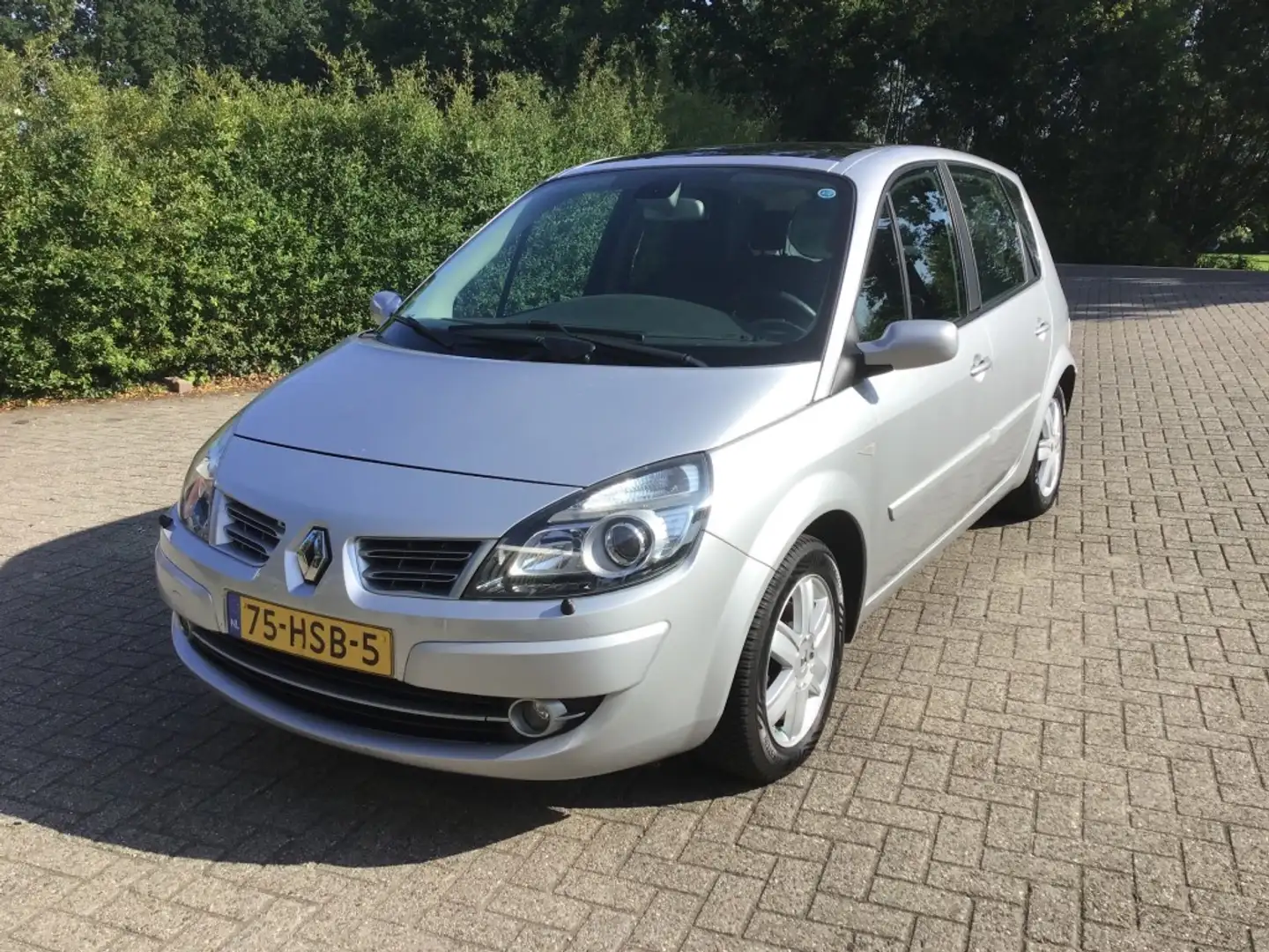 Renault Scenic 1.6-16V CONQUEST Grijs - 1