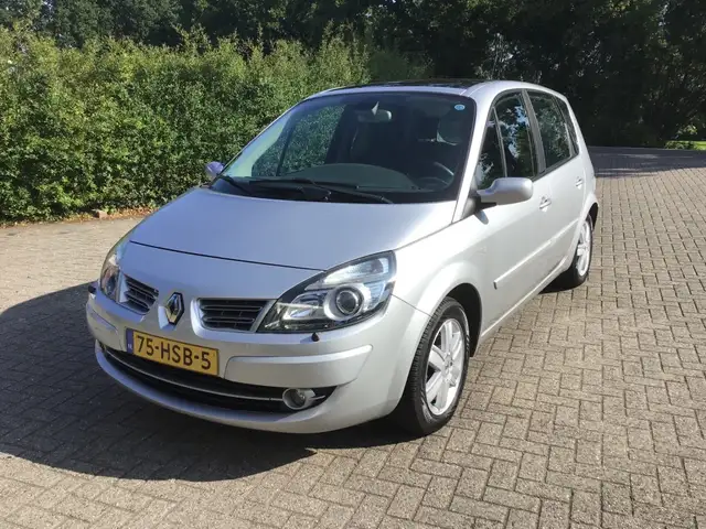 Renault Scenic 1.6-16V CONQUEST