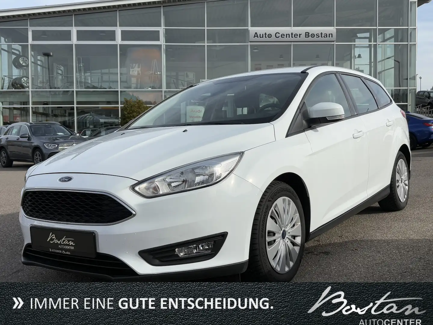 Ford Focus BUSINESS/NAVI/PARKSENSOR/APPLE CAR PLAY Blanc - 1