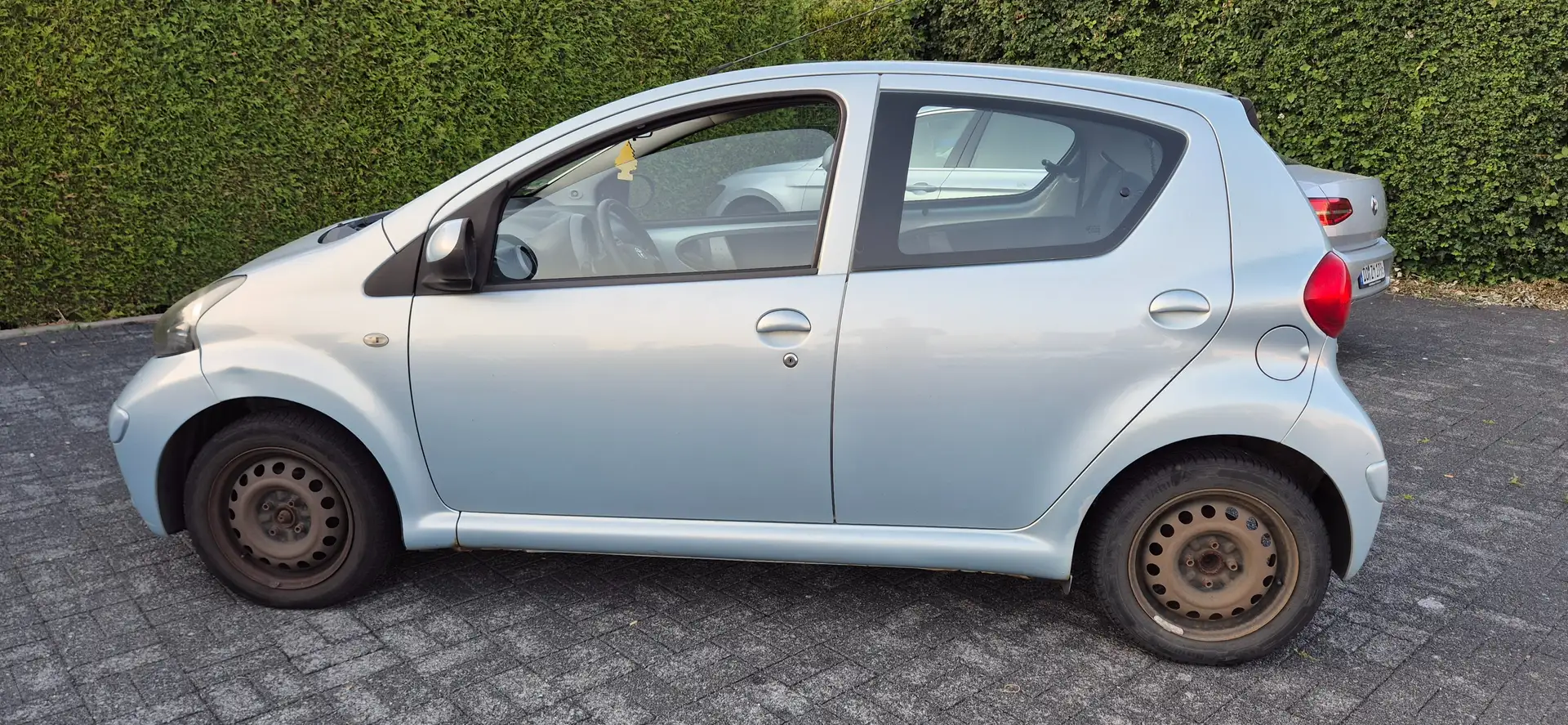 Toyota Aygo City Blau - 2