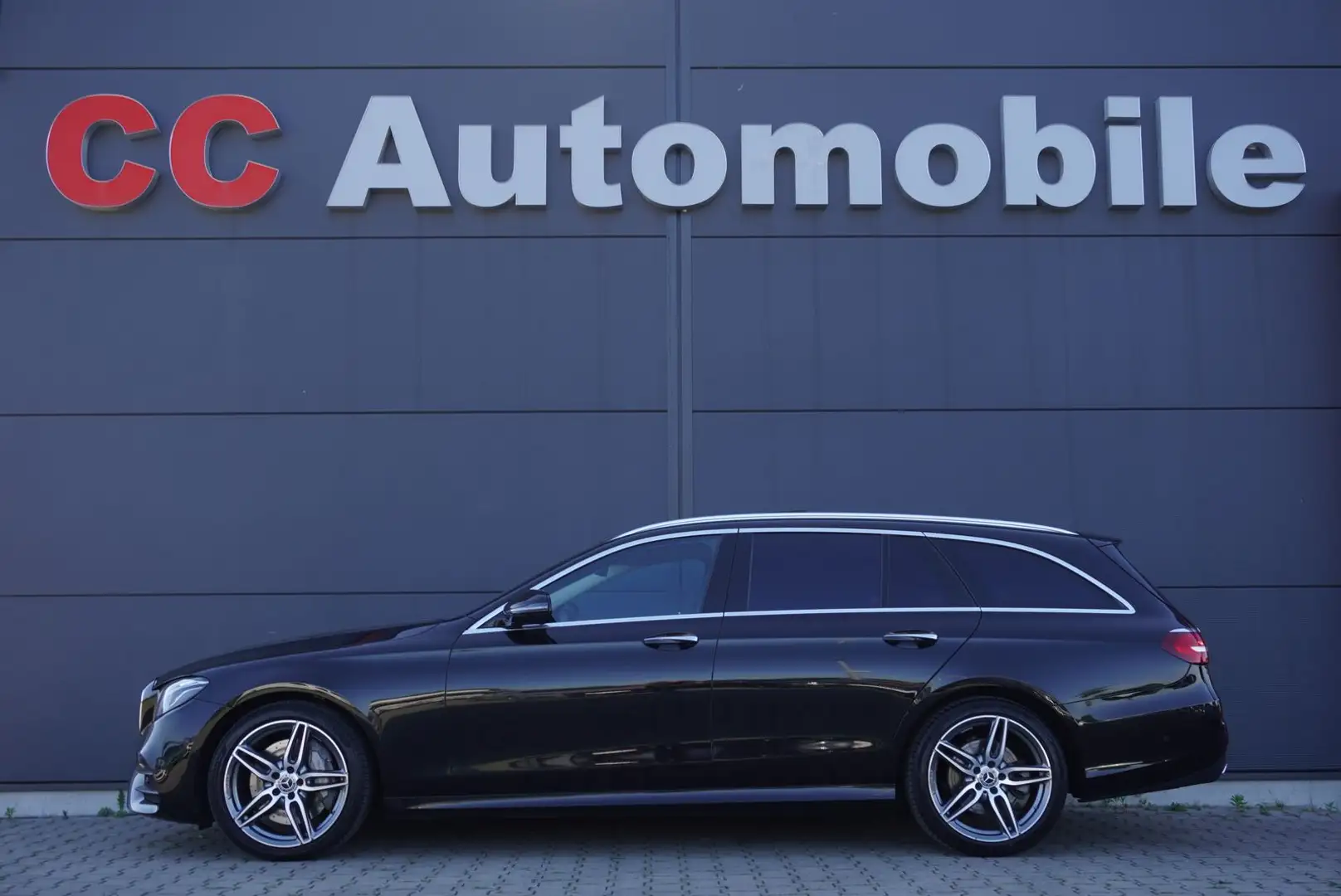 Mercedes-Benz E 400 d 4Matic AMG"Pano"HUD"Multibeam"Burmester" Noir - 1