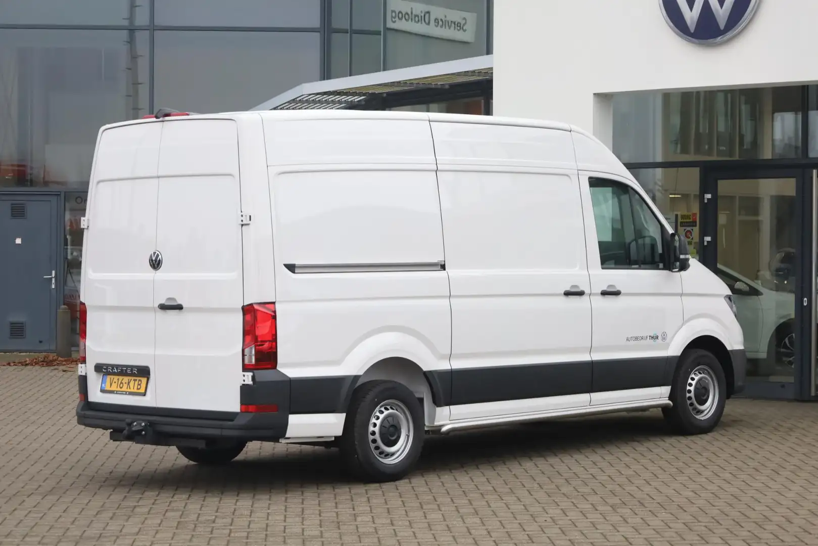 Volkswagen Crafter 30 2.0 TDI L3H3 Trendline 140PK / 103kW, Achteruit Wit - 2