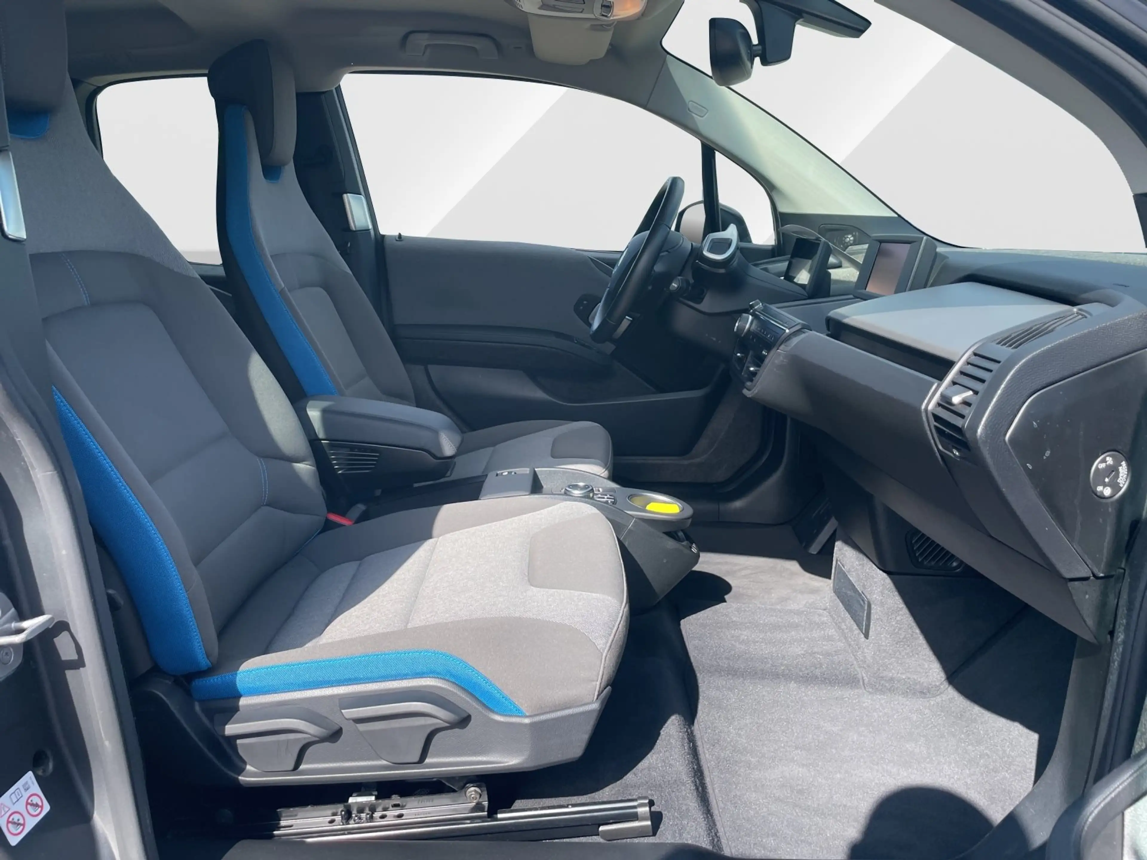 BMW i3 120Ah | Kamera | Parkassist. | HK HiFi | DAB etc. — photo 14