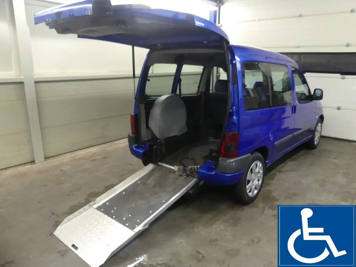 Citroen Berlingo 1.8i Multisp - Rolstoel - Rolstoelauto - Invalide Blau - 1