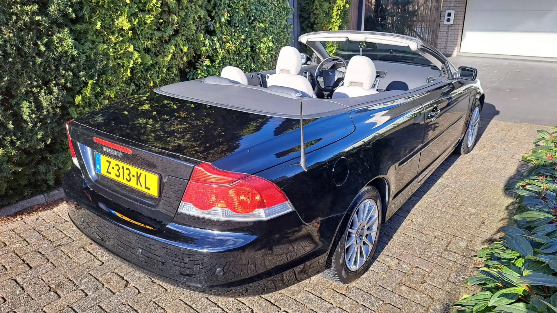 Volvo C70 C70 2.4 Kinetic Negro - 2