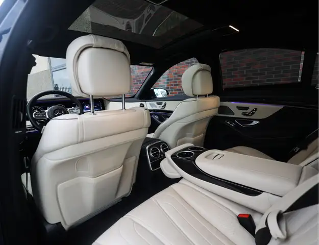 Mercedes-Benz S-Class view 25