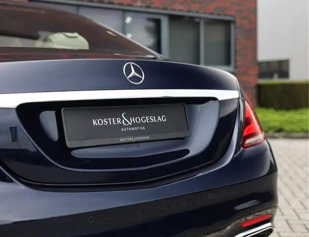 Mercedes-Benz S-Class view 10