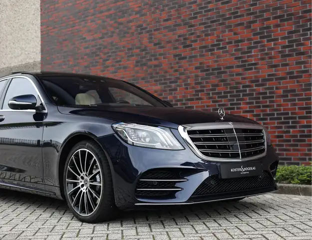 Mercedes-Benz S-Class view 17